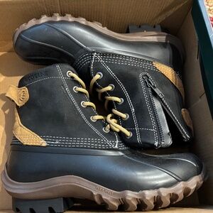Wolverine torrent waterproof boots sz 8